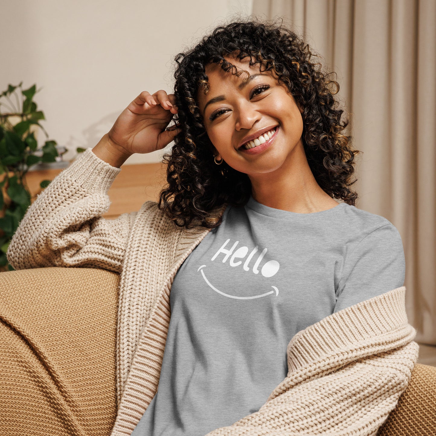 Lockeres Damen-T-Shirt Hello