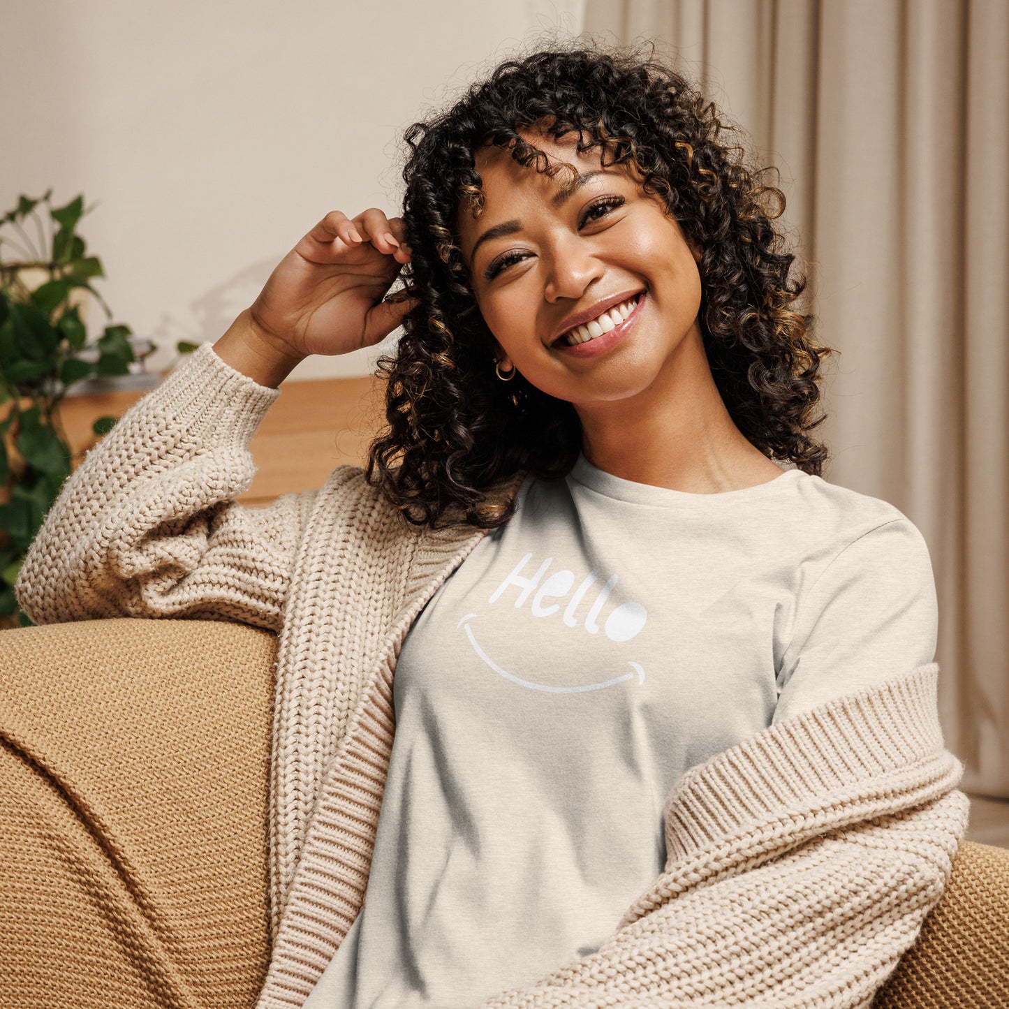Lockeres Damen-T-Shirt Hello
